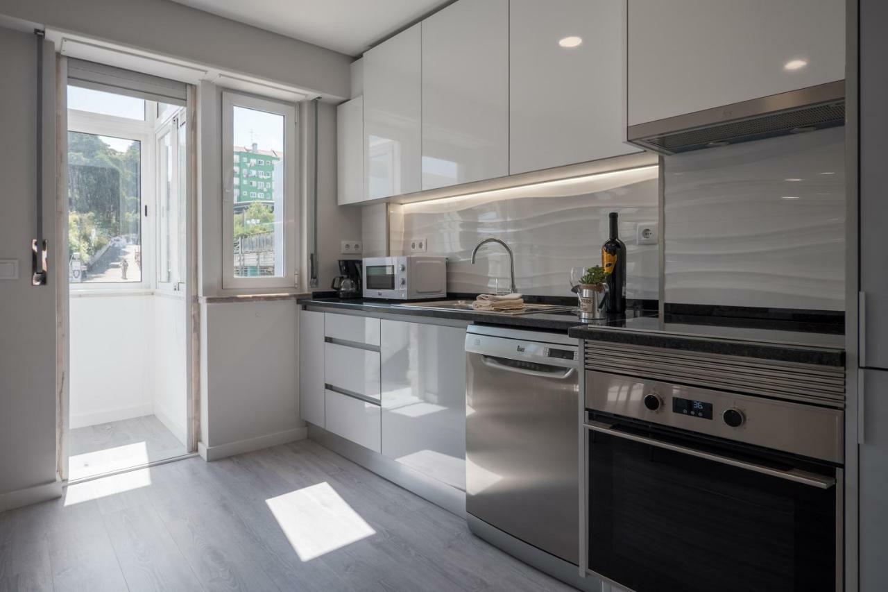 Rent4Rest Sao Bento Charming Apartment ลิสบอน ภายนอก รูปภาพ